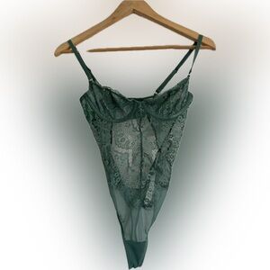 Aritzia Green Lace bodysuit